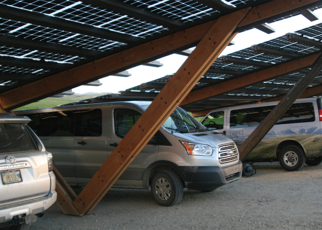 OvS collaborated with Gunnstock Timber Frames and CTA Architects on this photovoltaic solar canopy. © OvS